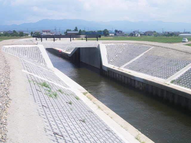 河川工事